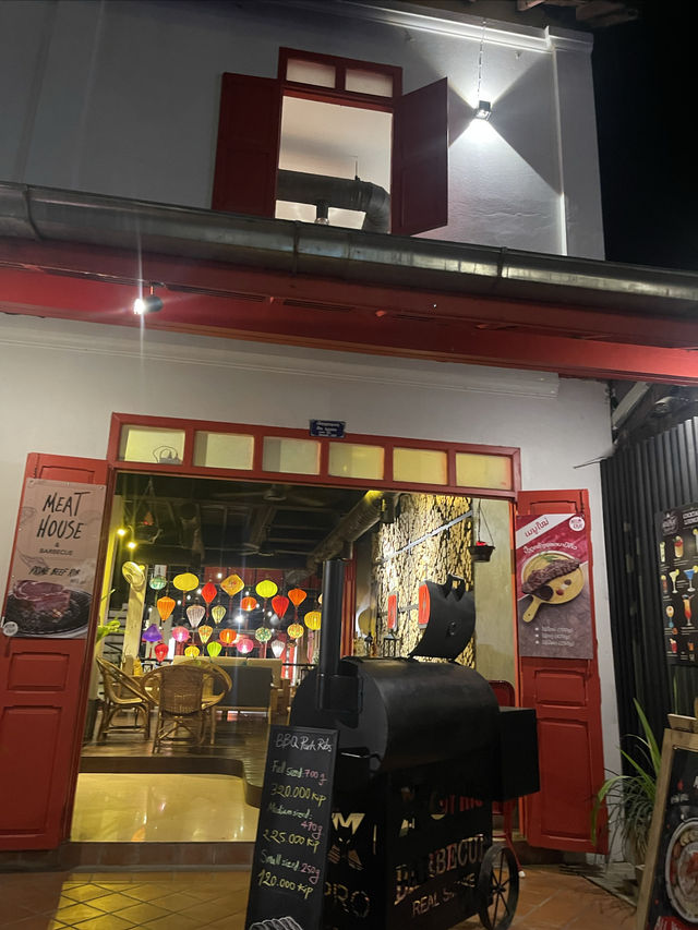 老撾琅勃拉邦 東南亞最整潔的城市。