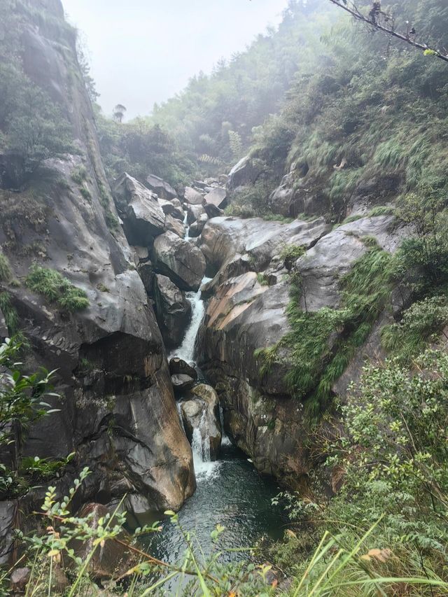 浙江麗水蛟龍大峽谷後悔沒早點來這徒步勝地。