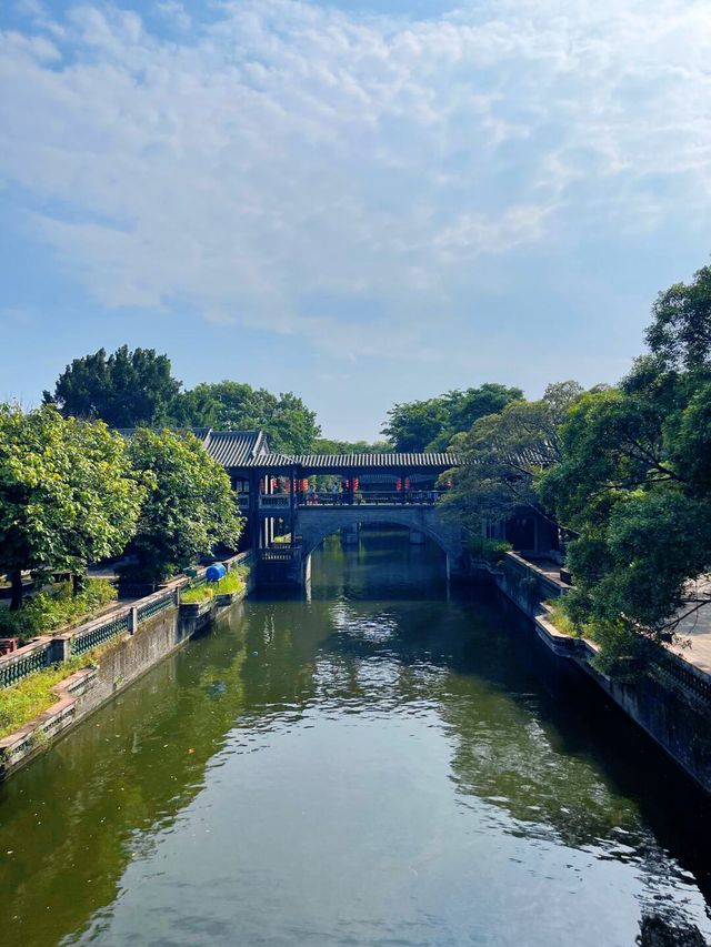不是在蘇州是東莞粵暉園。