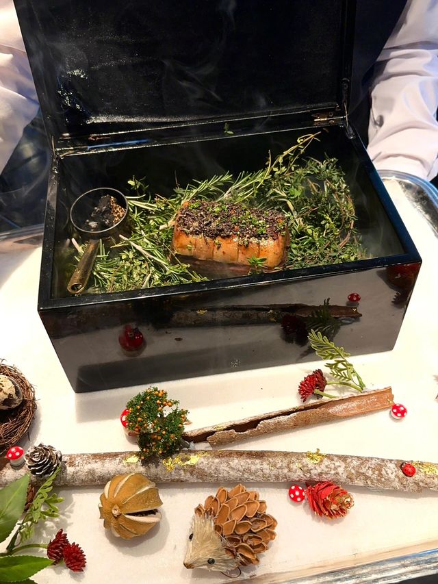 香港|老字號米芝蓮三星Robuchon||米芝蓮三星L'ATELIER de Joël Robucho。