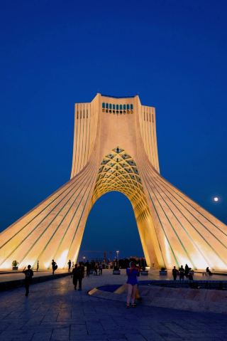 Tehran's Geometric Aesthetics and Fission | Half a Century of the Azadi Tower's Swaying Spire