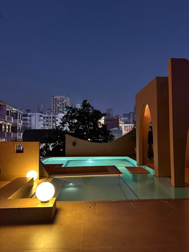 一隅泳池酒店