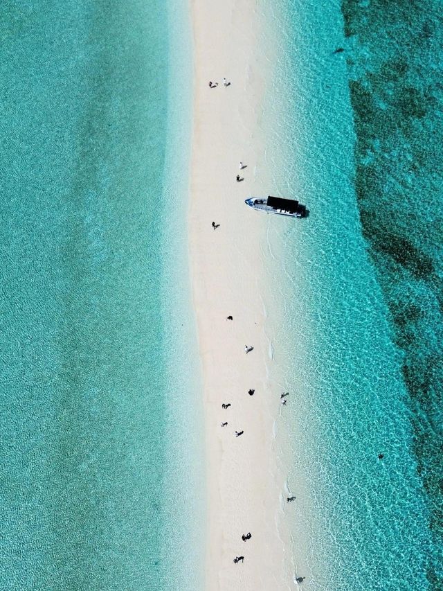 仙本那的玻璃海顏色是最能治癒心情的顏色