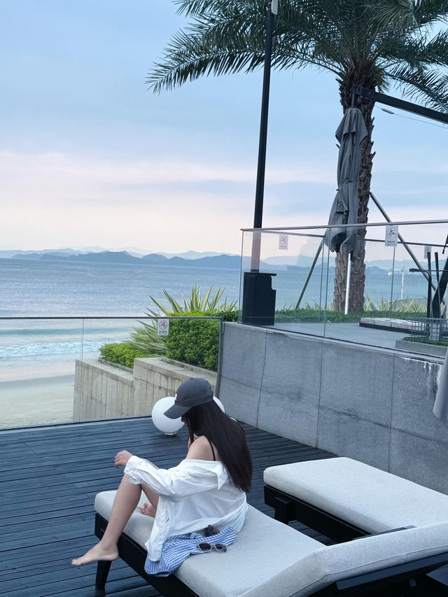 🌊國內無邊泳池天花板！深圳洲際行政俱樂部美到窒息！