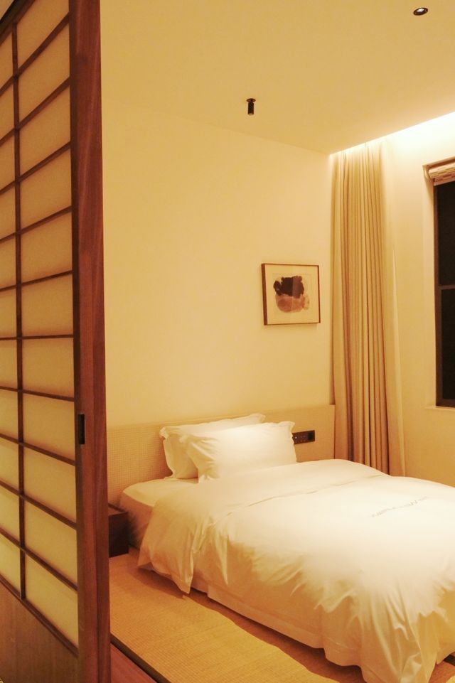 寬窄巷子旁嘅設計師酒店，將藝術館、咖啡館同屋頂花園一次過搬晒嚟