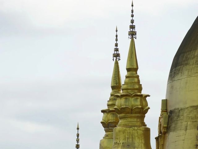 總佛寺夜話：在西雙版納修一場煙火氣十足的「入世禪