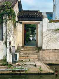 2 Days in Suzhou – Classical Gardens, Maze Temples & a Taste of Old China