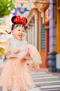 迪士尼跟拍萌娃~定格親子溫馨時刻！