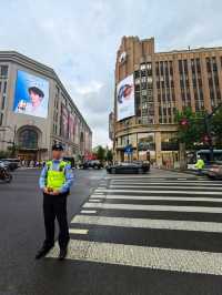 🛍️ Review: The Vibrant Artery of Shanghai - Nanjing Road