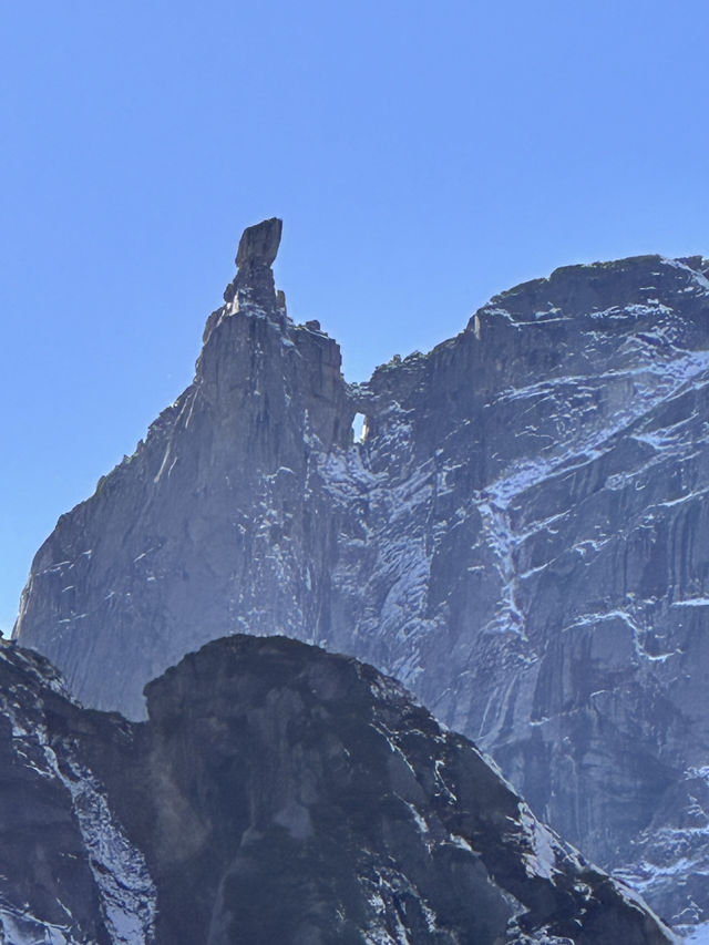 是次畢棚溝、四姑娘山的行程,風景優美,景區規劃完善,旅遊過程很順暢;雖然行程多在山區道路行駛,但是為 是次畢棚溝、四姑娘山的行程,風景優美,景區規劃完善,旅遊過程很順暢;雖然行程多在山區道路行駛,但是為