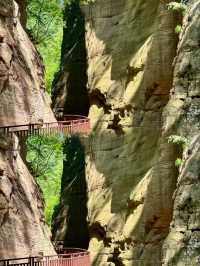 【破產5A景區鳳凰涅槃！峽谷秘境玩法全解鎖】