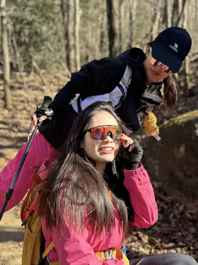 九華山偶遇的狗向導,超有靈性 九華山偶遇的狗向導,超有靈性