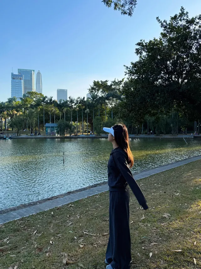 深圳的秋天 請來蓮花山公園大口吸氧吧