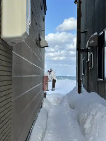北海道可以一邊看海一邊看雪的咖啡店