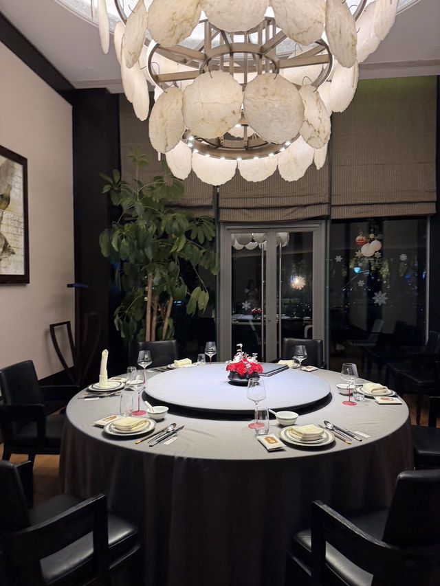 鮑魚王子坐鎮的一線江景粵菜館，果然名不虛傳！