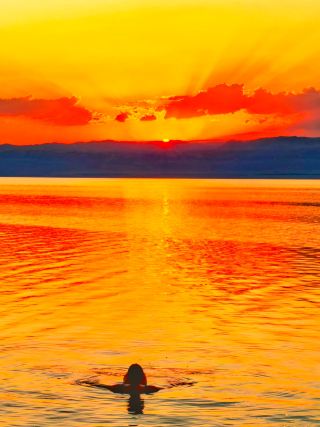 走世界系列:約旦-死海漂浮