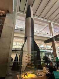 A Must-See Science Museum with Great Exhibits but Crowded Spaces