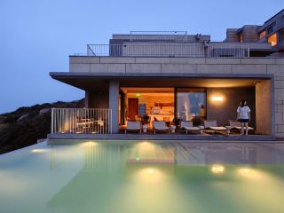 Escape the stock market crash! A healing guide to a hidden island hotel near Shanghai