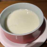 肉嫩！鮮甜！多汁！必吃紅燒乳鴿 ～ 金光鴿王