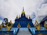 วัดร่องเสือเต้น วัดน้ำเงินแห่งเชียงราย 