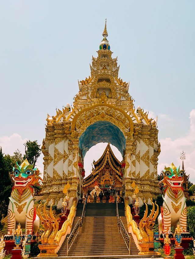 วัดพระธาตุแสงแก้วโพธิญาณ