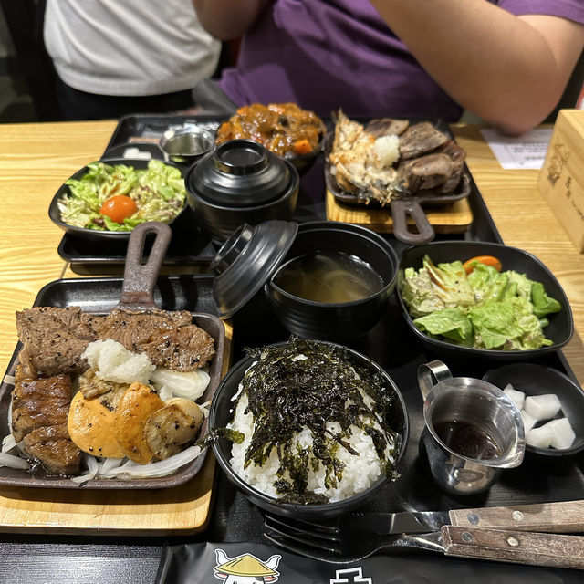 工廈美食！觀塘駱駝漆．鐵板牛舌