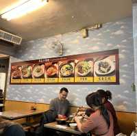 【台湾/台北】歯応えある麺に絶妙な酸味の牛肉トマト刀削麺が美味しい「永康刀削麺 (ヨンカンタオシャオミエン)」