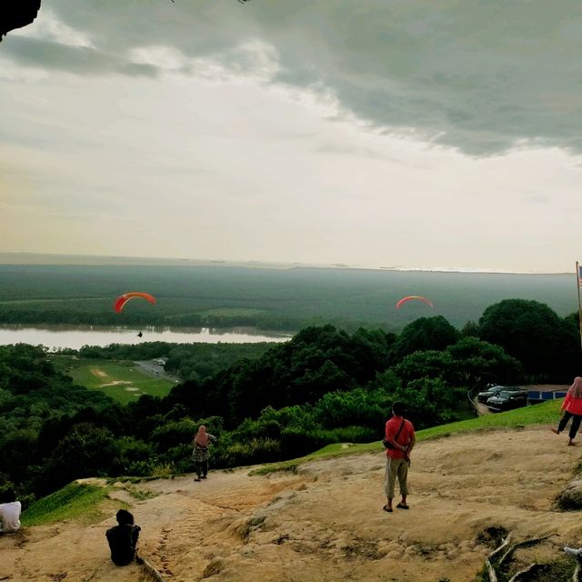 Paragliding at Jugra Hill Lighthouse Tower