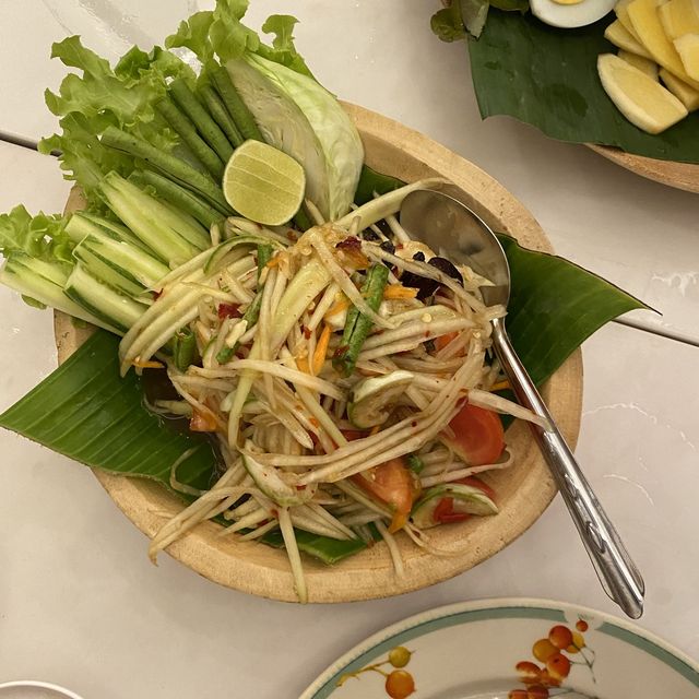 ร้านเรือนทิพย์ ร้านดังรสเด็ดจังหวัดกระบี่