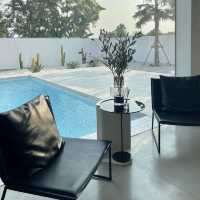 Pool villa