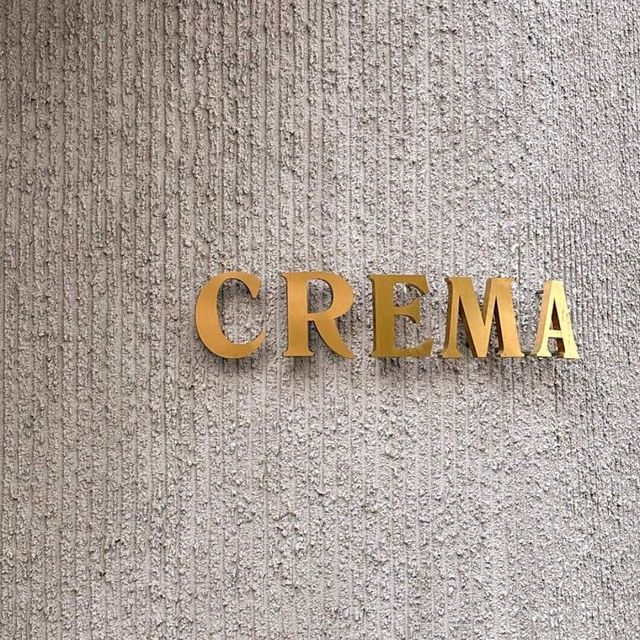Crema cafe and books