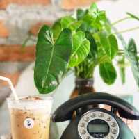 _Treeluxx Cafe' _