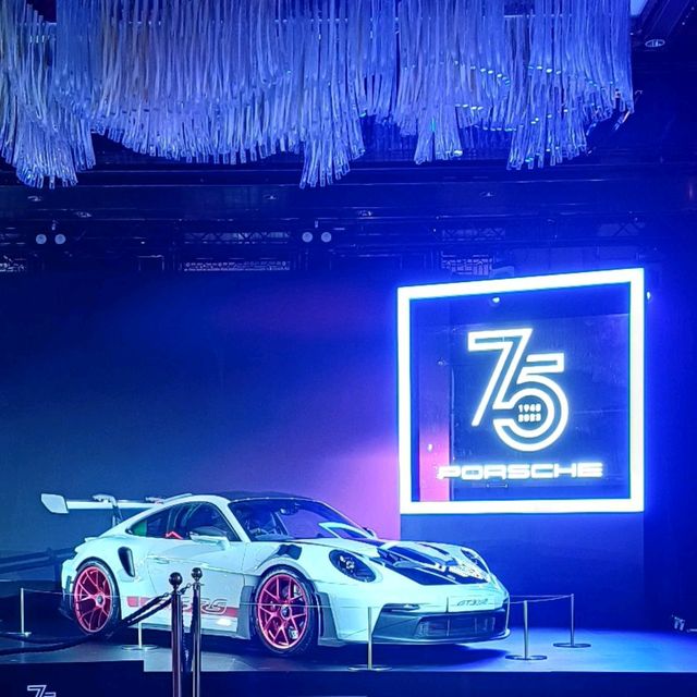 75 週年 Porche跑車,結合美與力的設計! 75 週年 Porche跑車,結合美與力的設計!