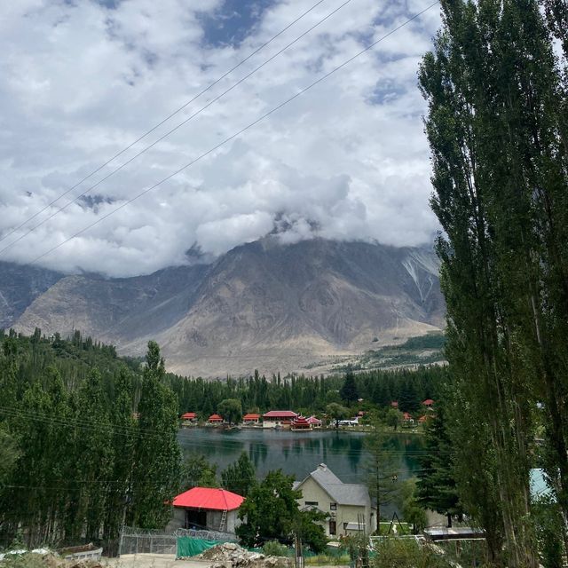 Upper Kachura Lake