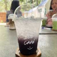 The Bee Cafe