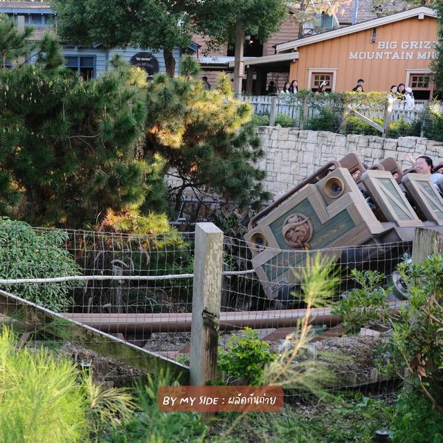 🇭🇰Big Gizzly Mountain Runaway Mine Cars, Disneyl