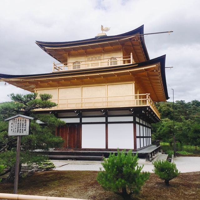 ［京都］金閣寺（鹿苑寺）｜金光閃閃的世界遺產