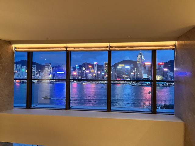 網上瘋傳的「k11藝術酒店」，萬萬沒想到是游泳池留住了我