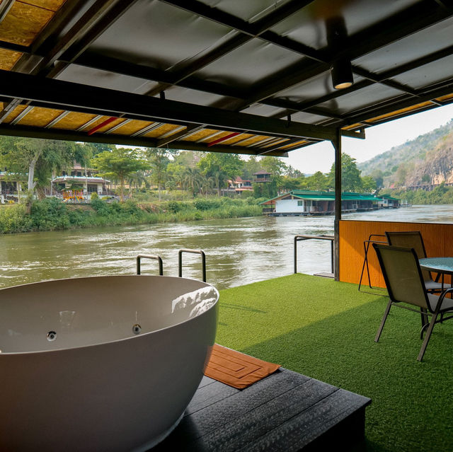 ที่พักวิวรถไฟริมแม่น้ำแคว สวนไทรโยครีสอร์ท จ.กาญฯ