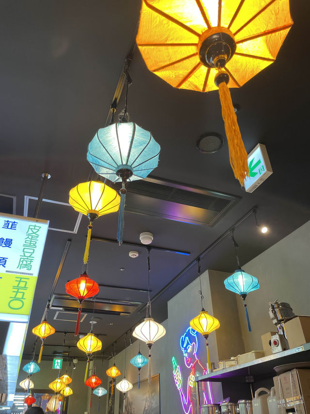 【兵庫県】本場の屋台の雰囲気と絶品焼き小籠包が楽しめるお店