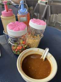 ข้าวมันไก่รวมโชคมอลล์