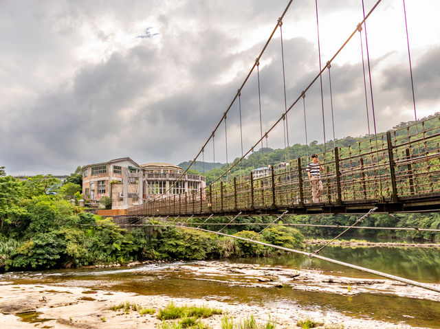 스펀 하이킹...Shifen Falls Walk