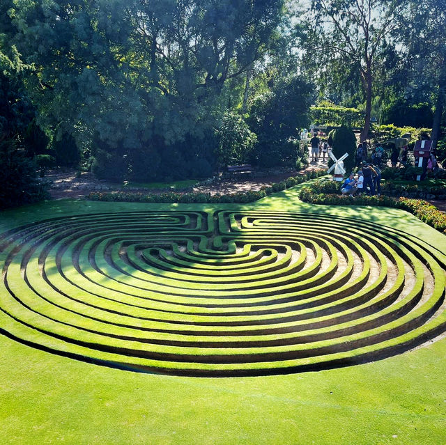 Cockington Green Gardens 🏡 🇦🇺