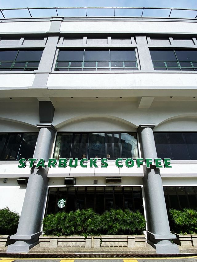 Starbucks in Highland 🍵☕️🥤