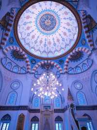 【都内?】トルコ風の色が色濃く再現されたモスク🕌