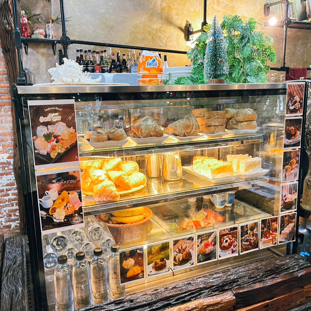 เคียงคลอง อีสเทอรี่ ร้านอาหารติดแม่น้ำ จ.ตราด