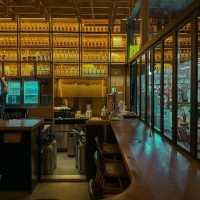 THE COMMONS Thonglor Bar 1923