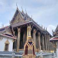   ๑ วันดีๆ ที่พระบรมมหาราชวัง