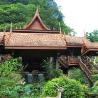 วัดถ้ำเขาวง จ.อุทัยธานี