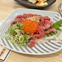 【大阪・東梅田】肉料理も魚料理も楽しめるネオ酒場「肉ト魚 大衆酒場 ひとめぼれ 梅田本店」